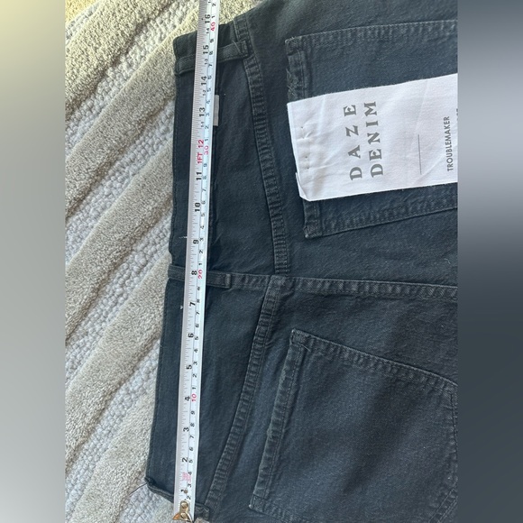 New with tag High rise black jean shorts Size 30 - Picture 6 of 7